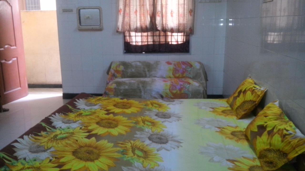 Rising Sun Hotel Madras Buitenkant foto