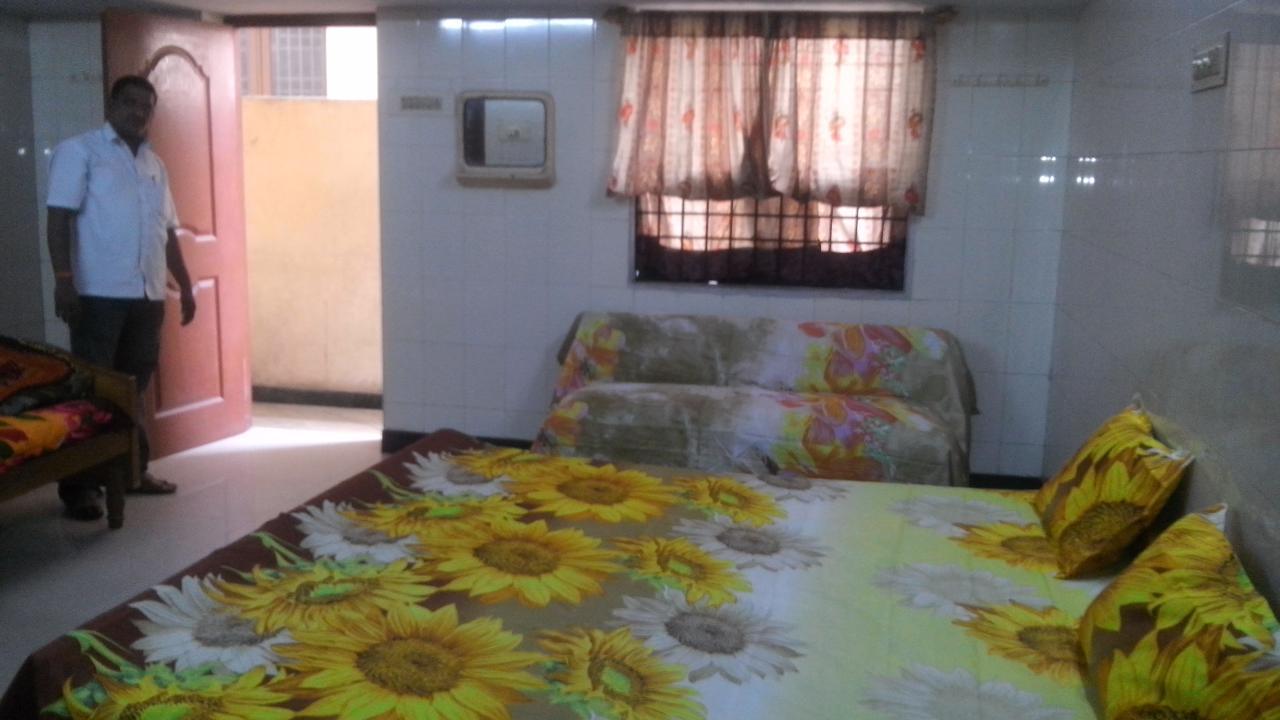 Rising Sun Hotel Madras Buitenkant foto