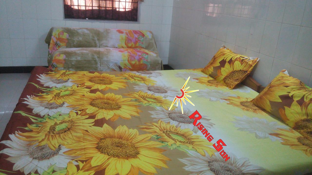 Rising Sun Hotel Madras Buitenkant foto