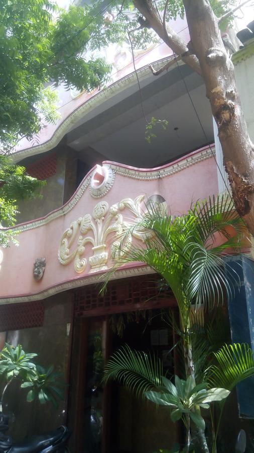Rising Sun Hotel Madras Buitenkant foto