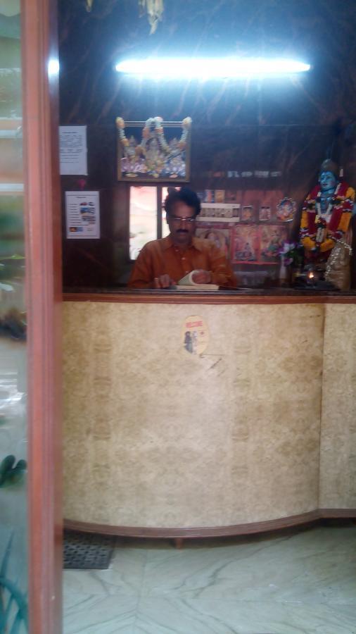 Rising Sun Hotel Madras Buitenkant foto