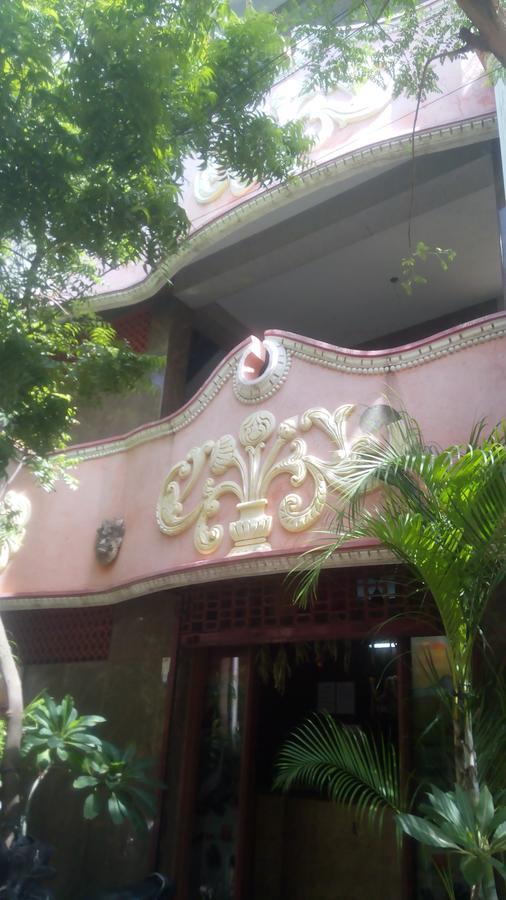 Rising Sun Hotel Madras Buitenkant foto